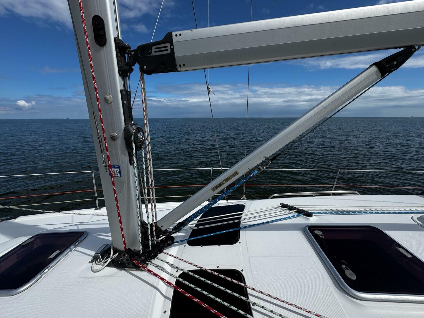 Vivez 38ft Hunter Yacht For Sale