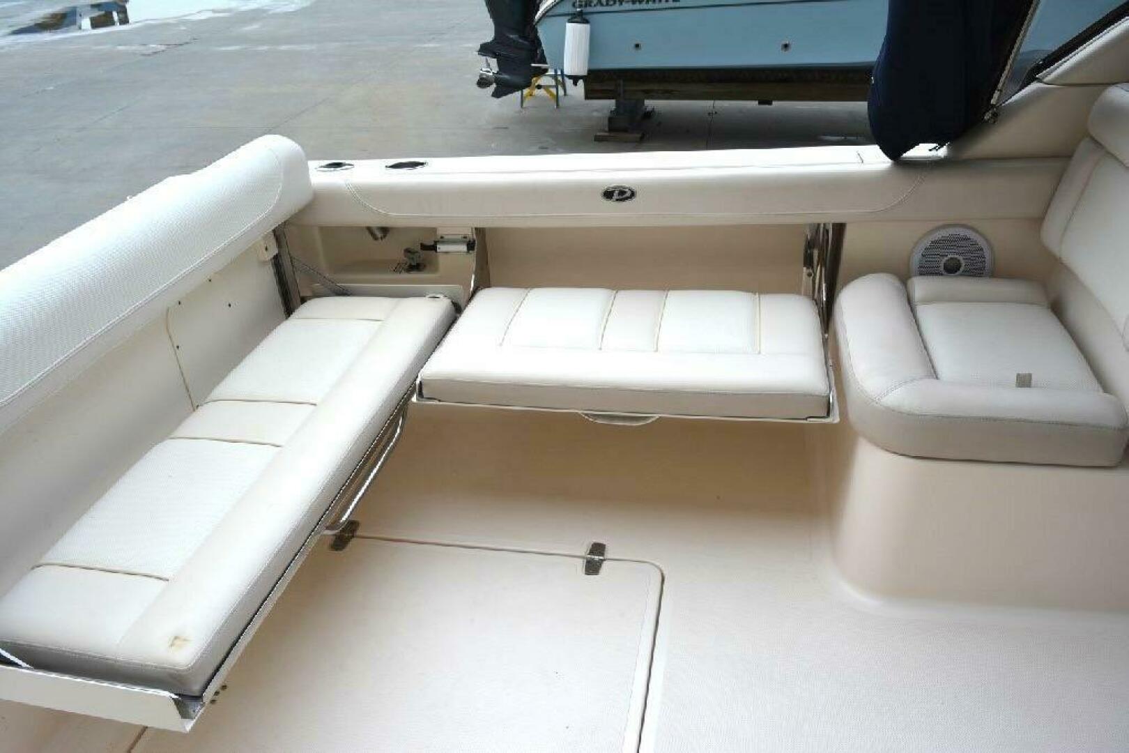 26ft Pursuit Yacht For Sale