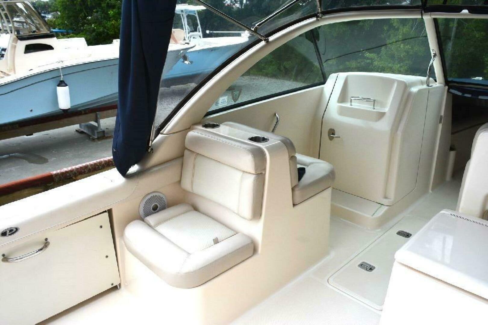 26ft Pursuit Yacht For Sale