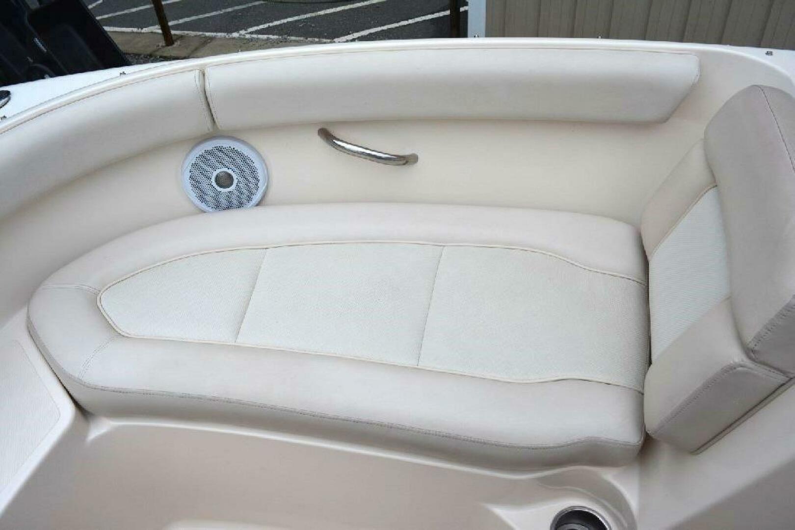 26ft Pursuit Yacht For Sale