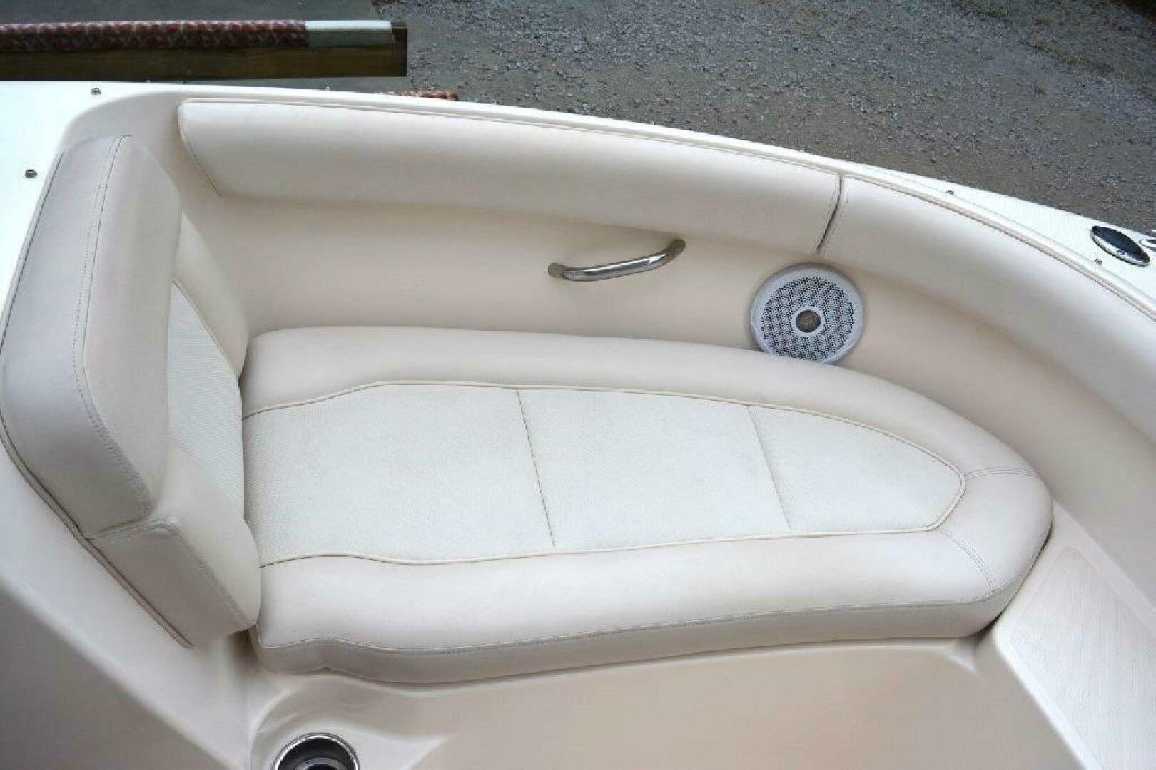 26ft Pursuit Yacht For Sale