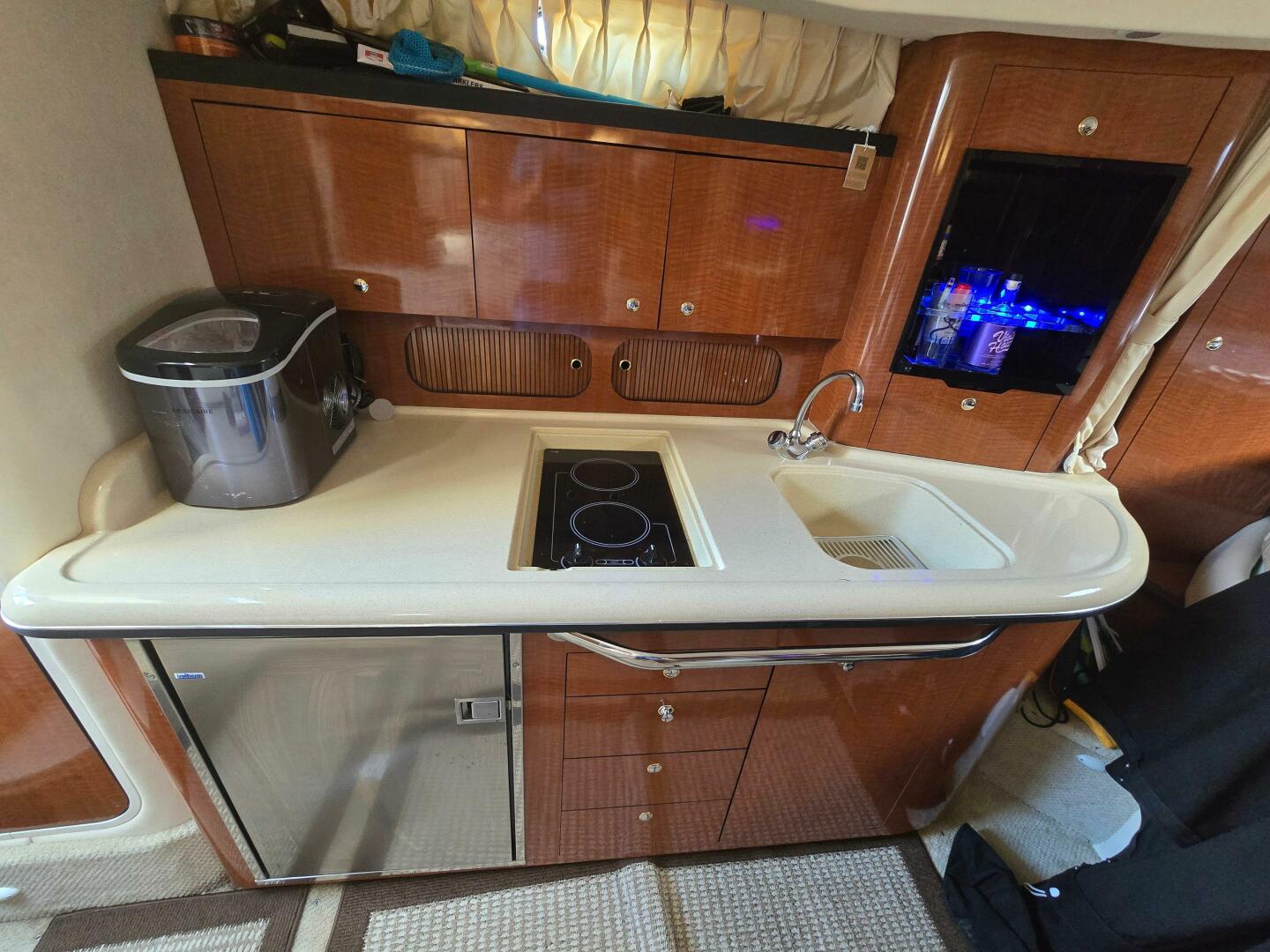 34ft Sea Ray Yacht For Sale