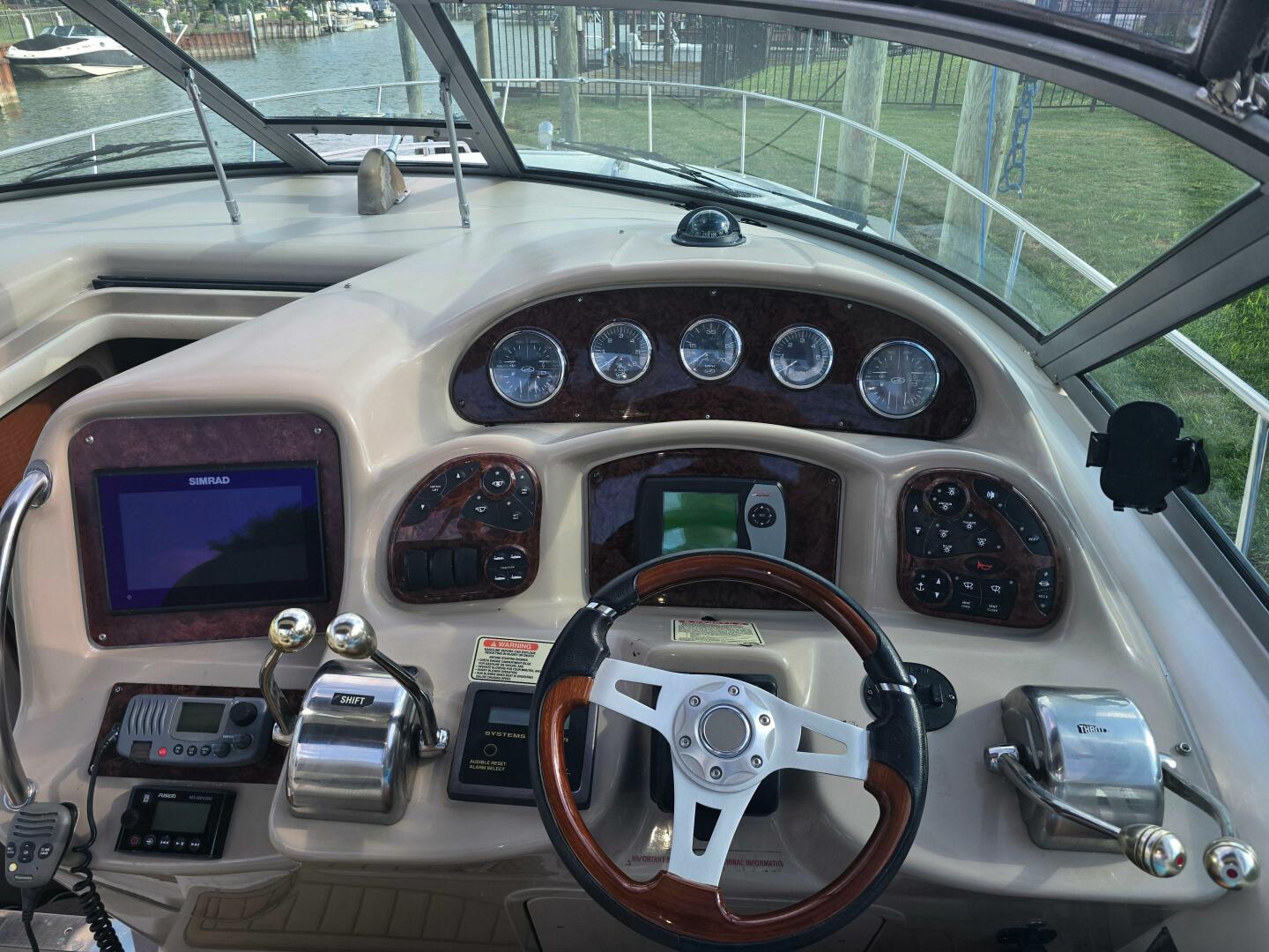 34ft Sea Ray Yacht For Sale