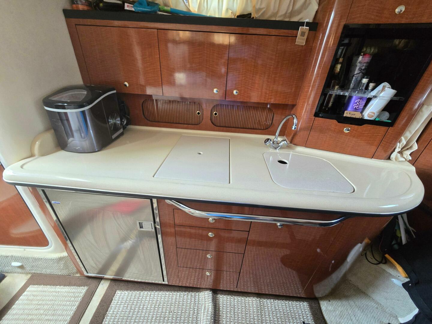 34ft Sea Ray Yacht For Sale