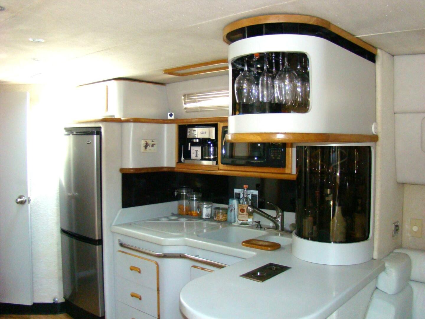 SNRI 48ft Sea Ray Yacht For Sale