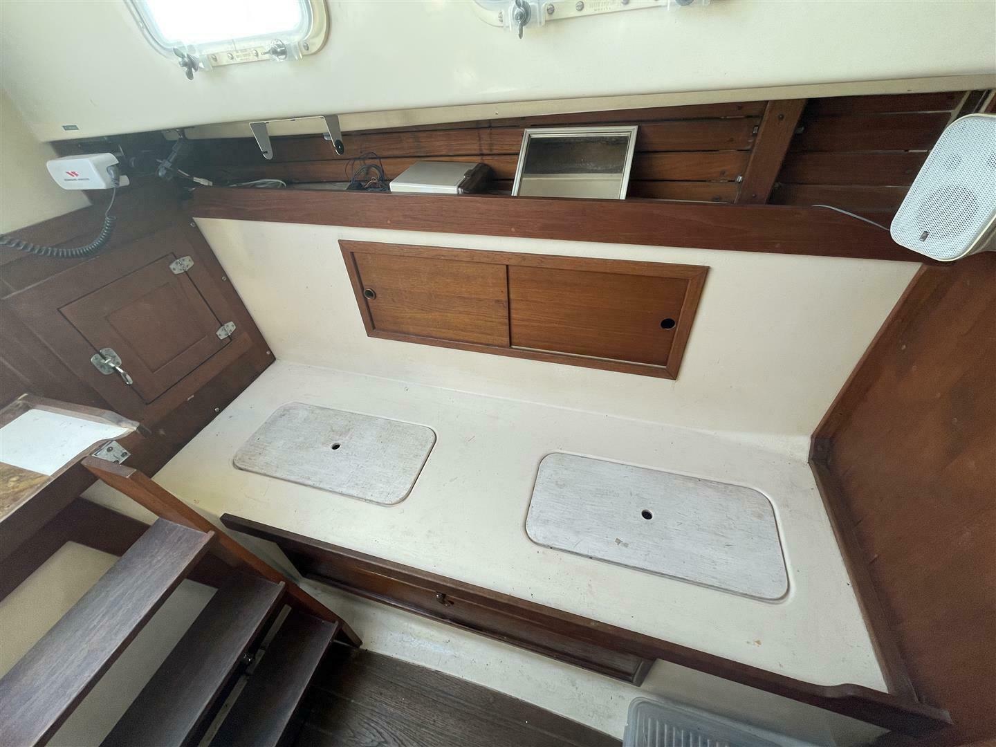 Opus 29ft Vineyard Vixen Yacht For Sale