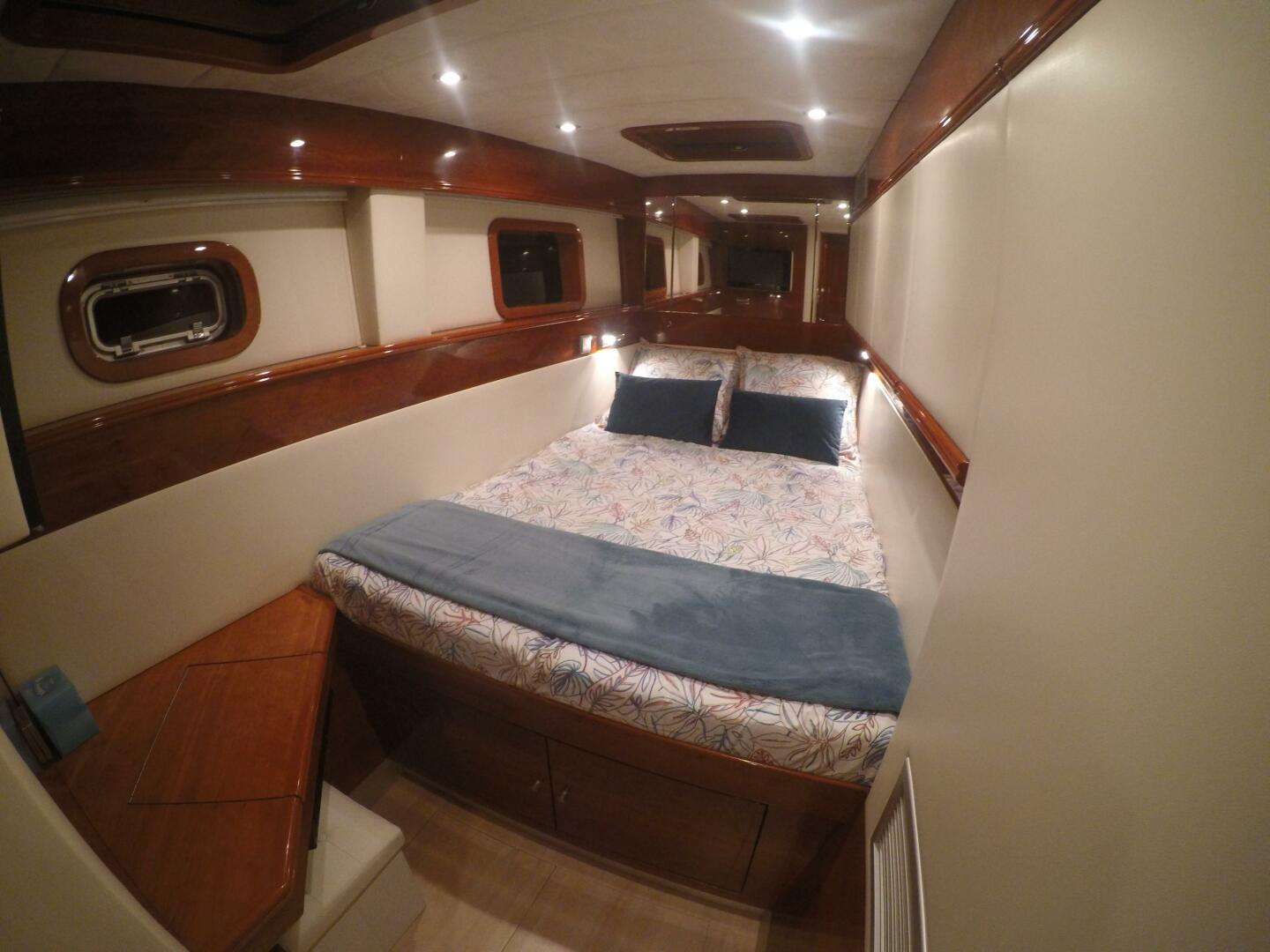 08 Guest 829