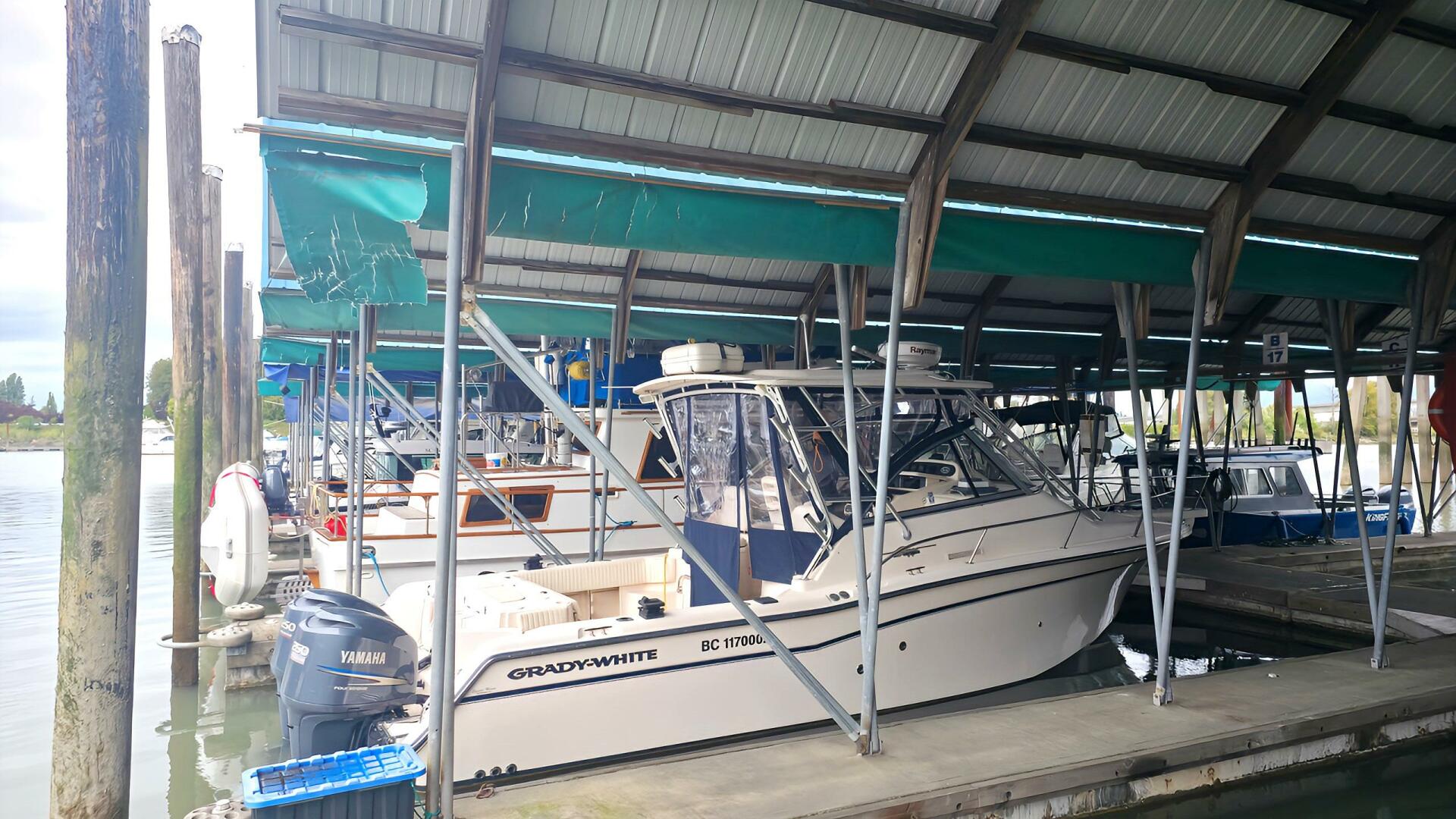 30ft Grady White Yacht For Sale