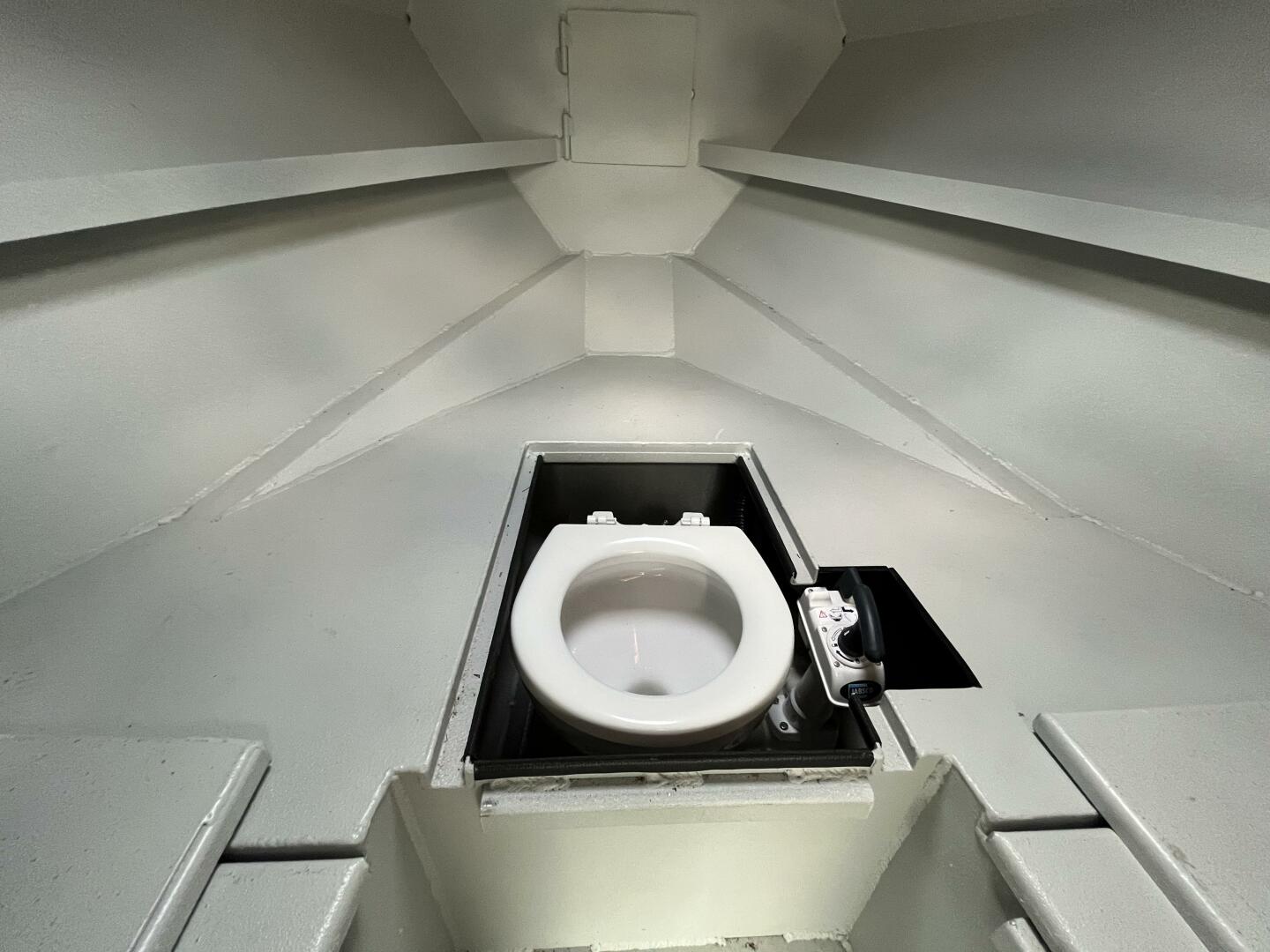 21ft Custom Yacht For Sale