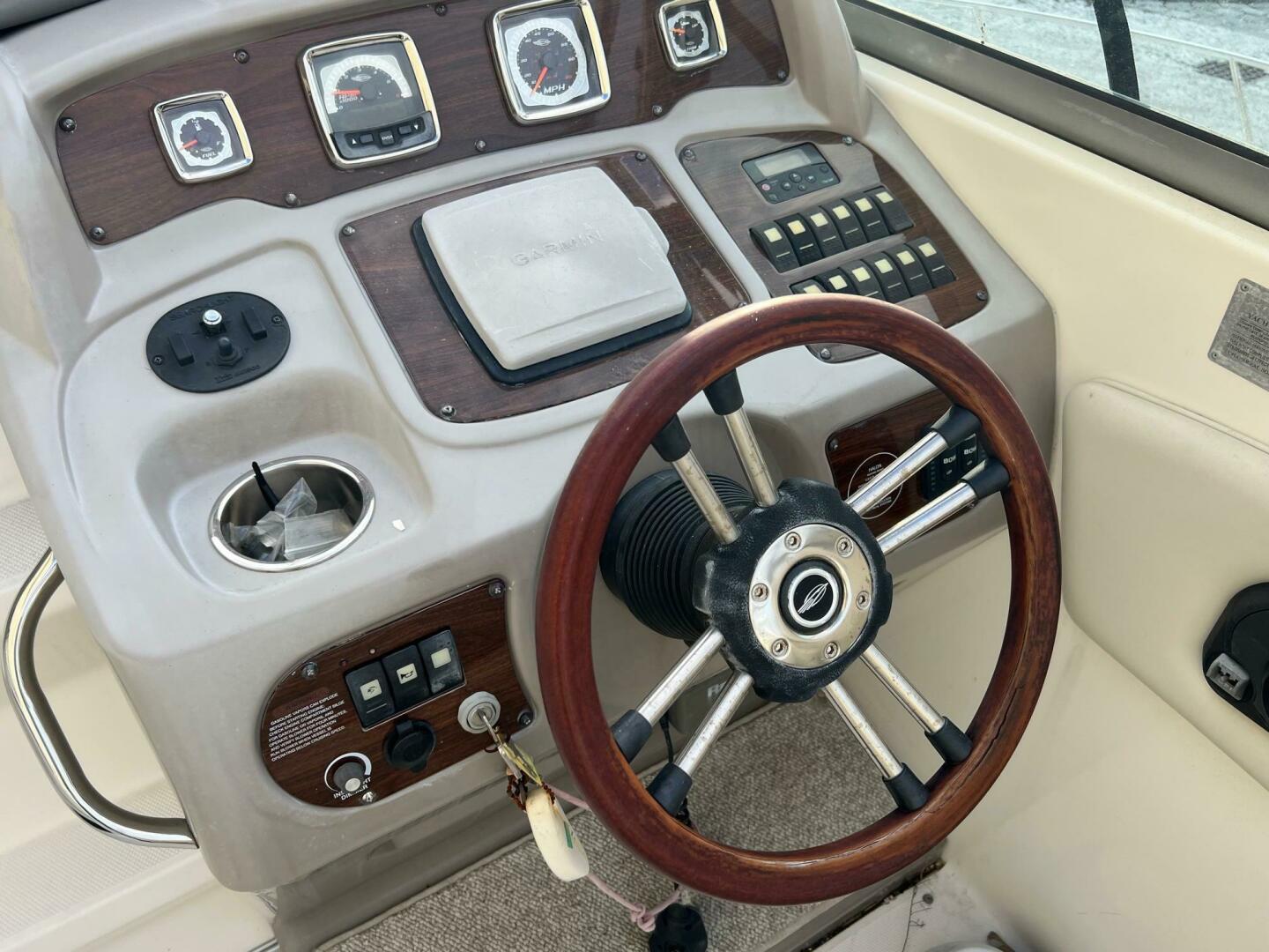 25ft Chaparral Yacht For Sale