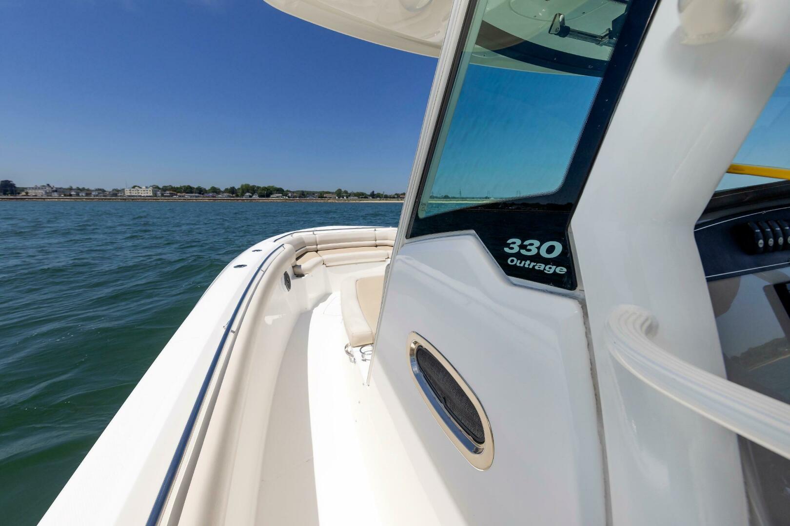 Murphy s Law 33ft Boston Whaler Yacht For Sale