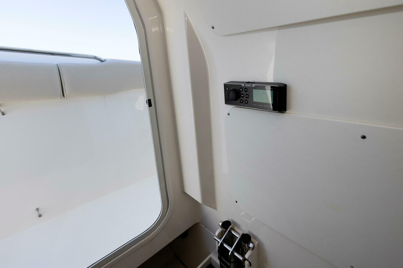 Murphy s Law 33ft Boston Whaler Yacht For Sale