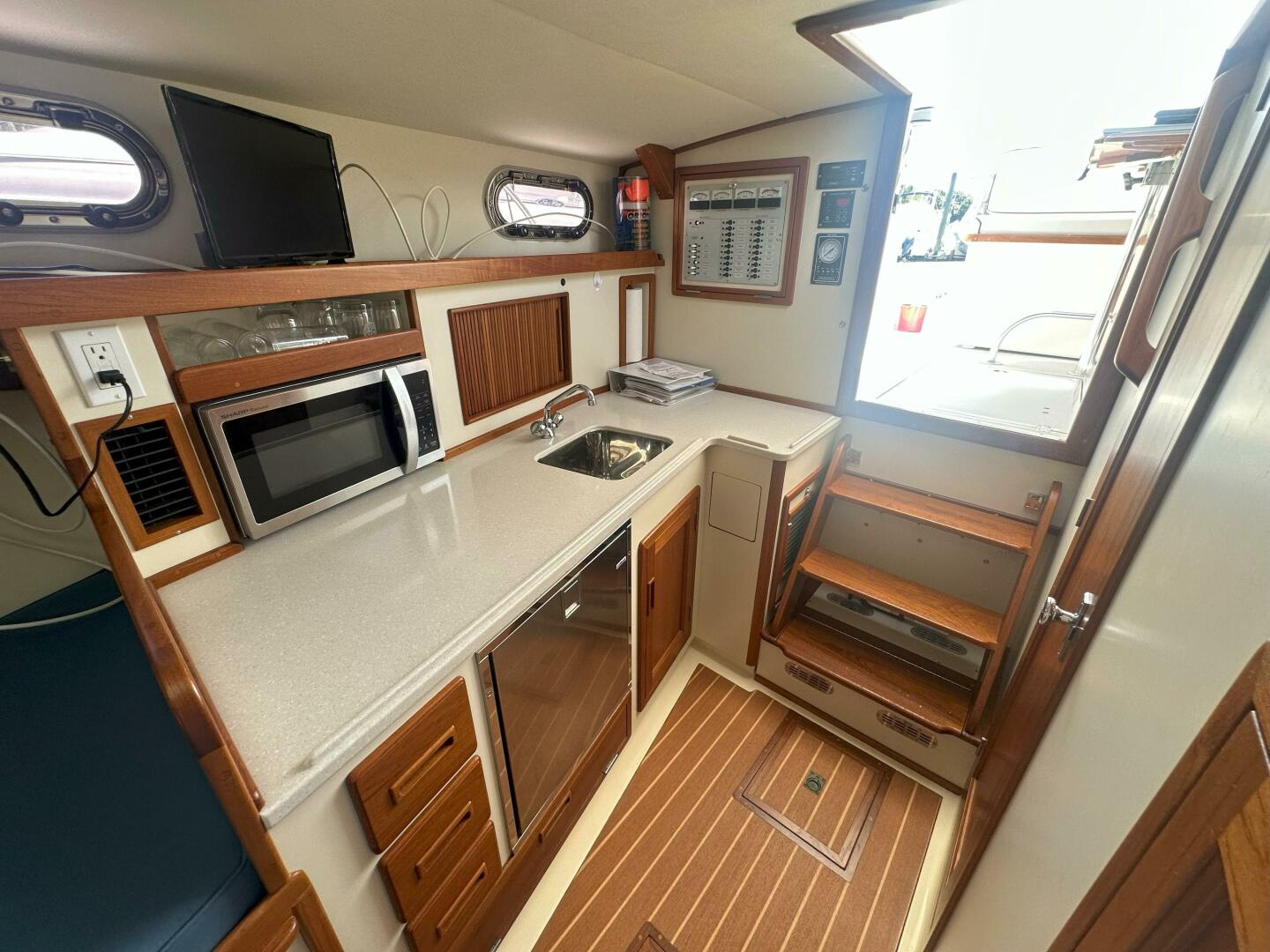 AT LAST 10 30ft Fortier Yacht For Sale AT LAST 10 30ft Fortier Yacht For Sale