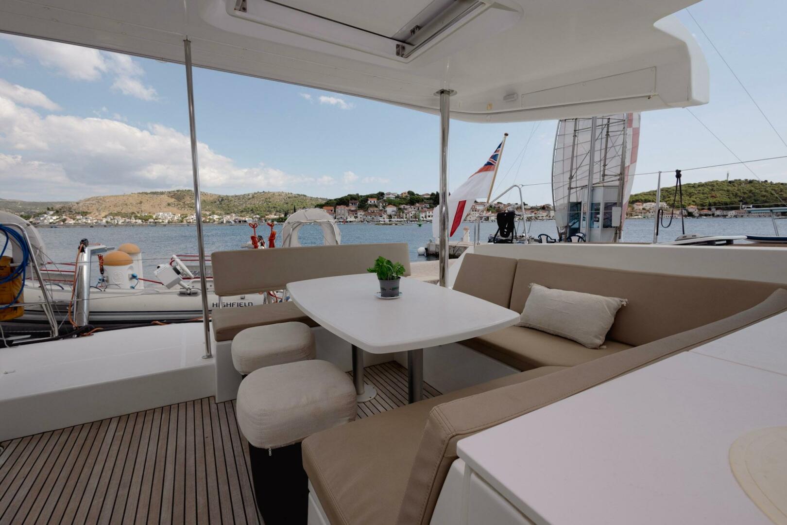 45ft Lagoon Yacht For Sale