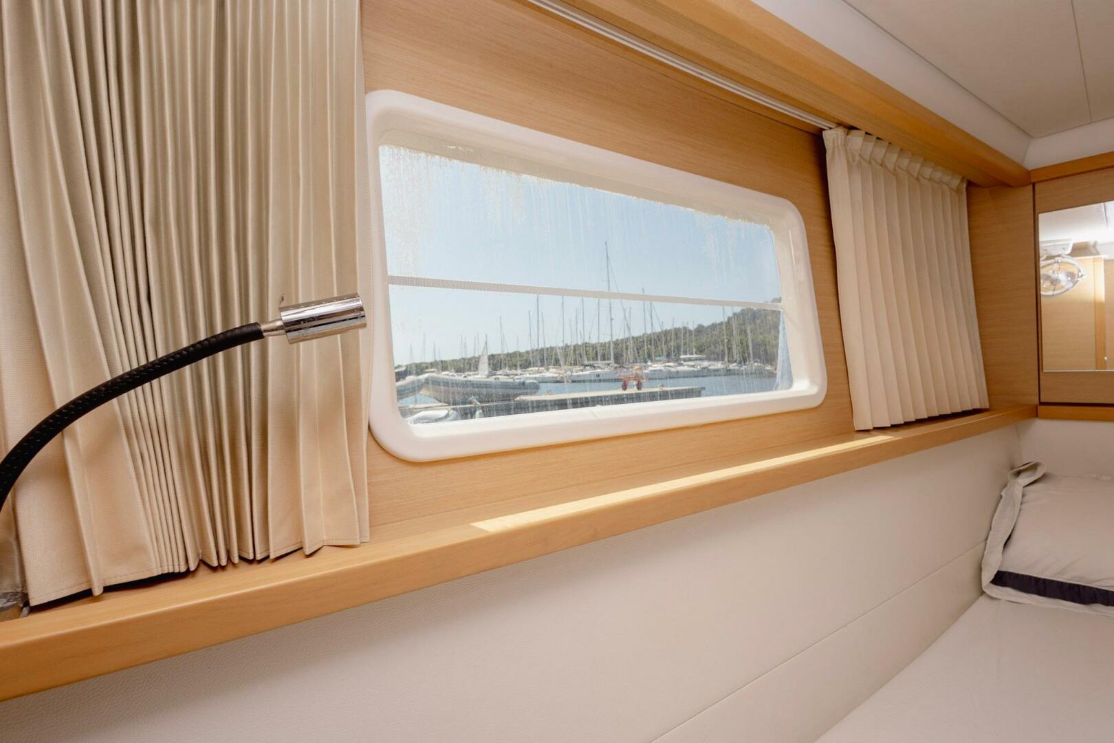 45ft Lagoon Yacht For Sale