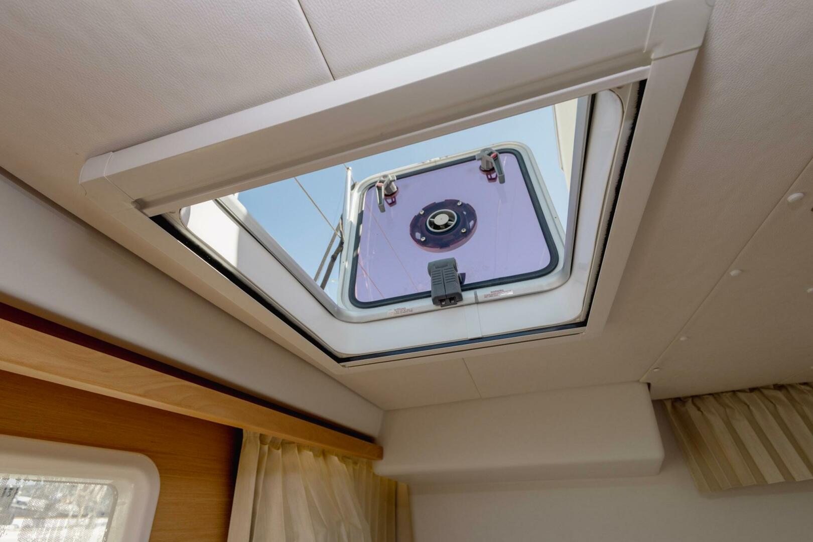 45ft Lagoon Yacht For Sale