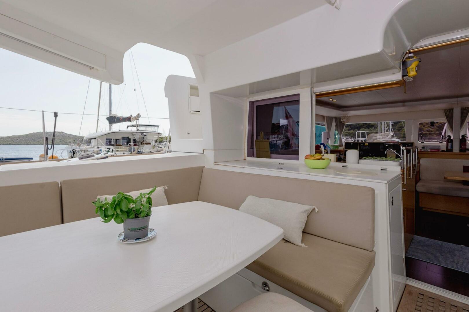 45ft Lagoon Yacht For Sale