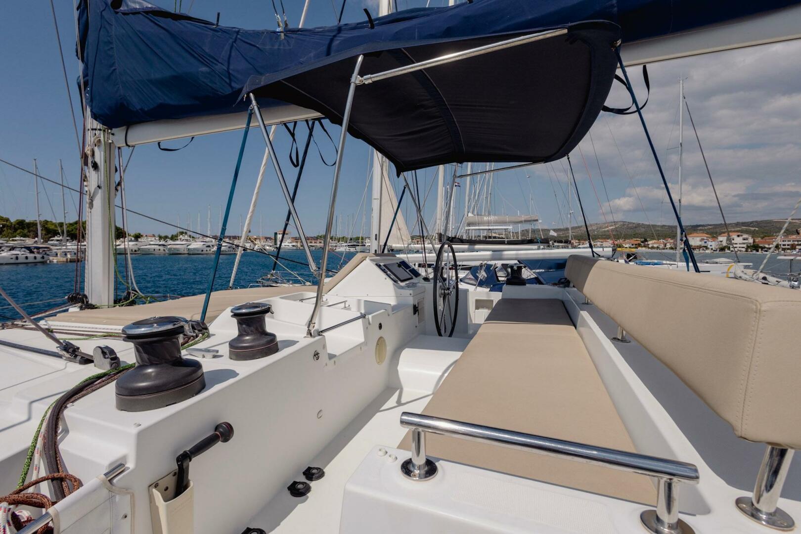 45ft Lagoon Yacht For Sale