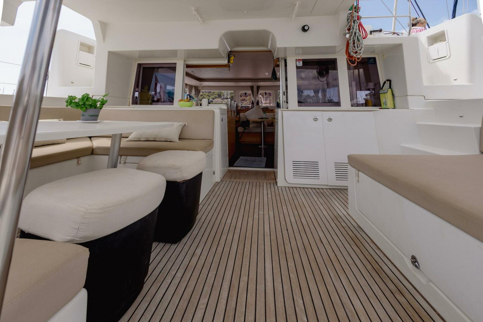 45ft Lagoon Yacht For Sale