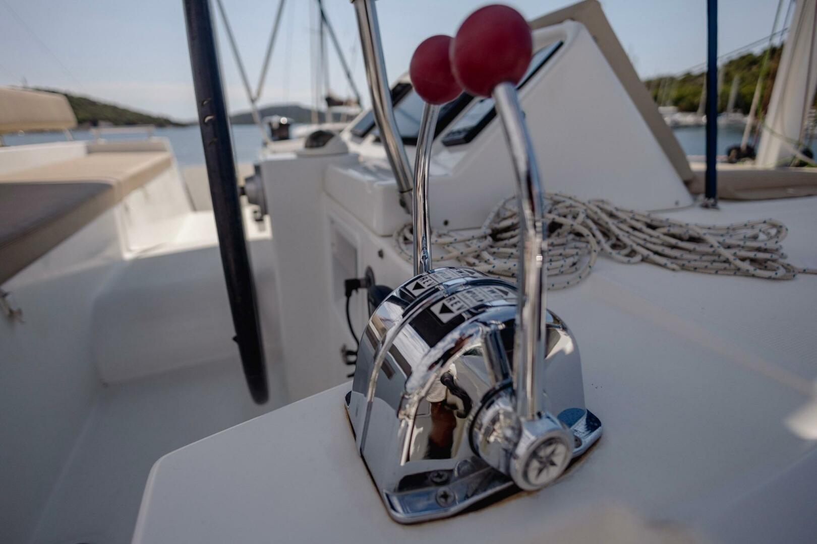 45ft Lagoon Yacht For Sale