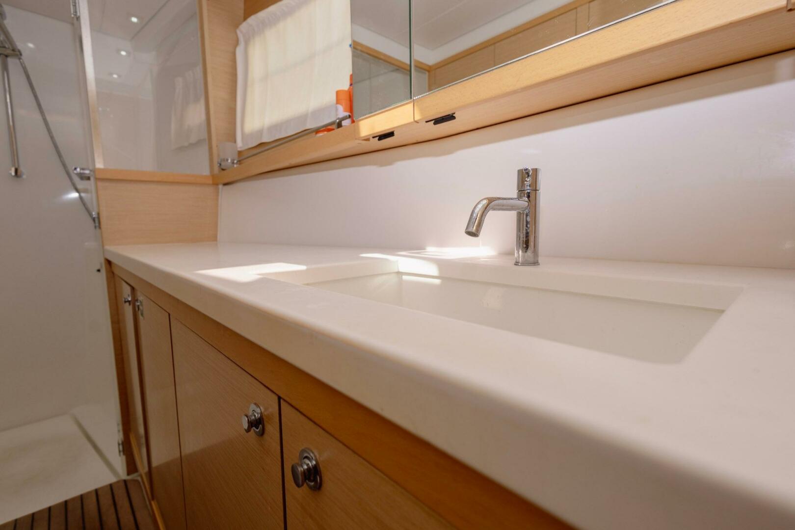 45ft Lagoon Yacht For Sale