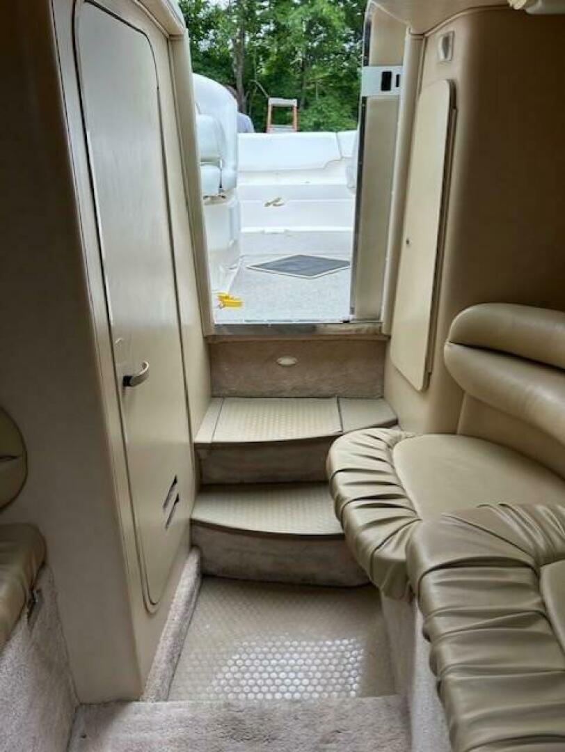 28ft Sea Ray Yacht For Sale