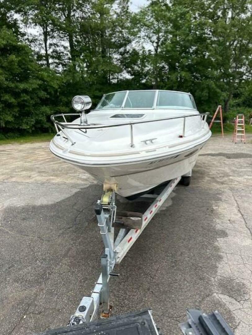 28ft Sea Ray Yacht For Sale