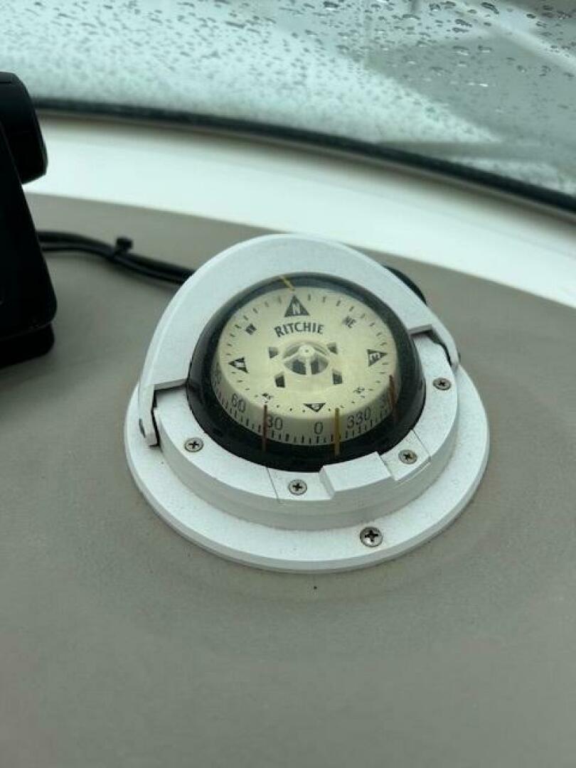 28ft Sea Ray Yacht For Sale