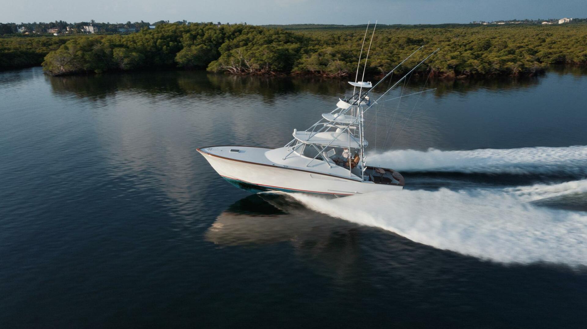 DOG HOUSE 40ft F amp S Yacht For Sale