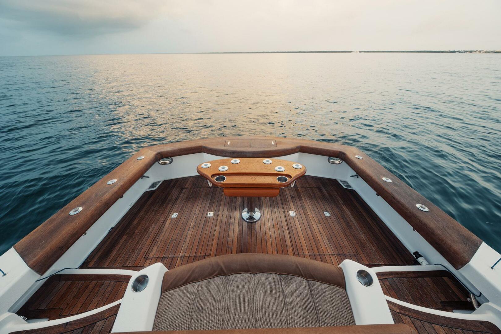 DOG HOUSE 40ft F amp S Yacht For Sale