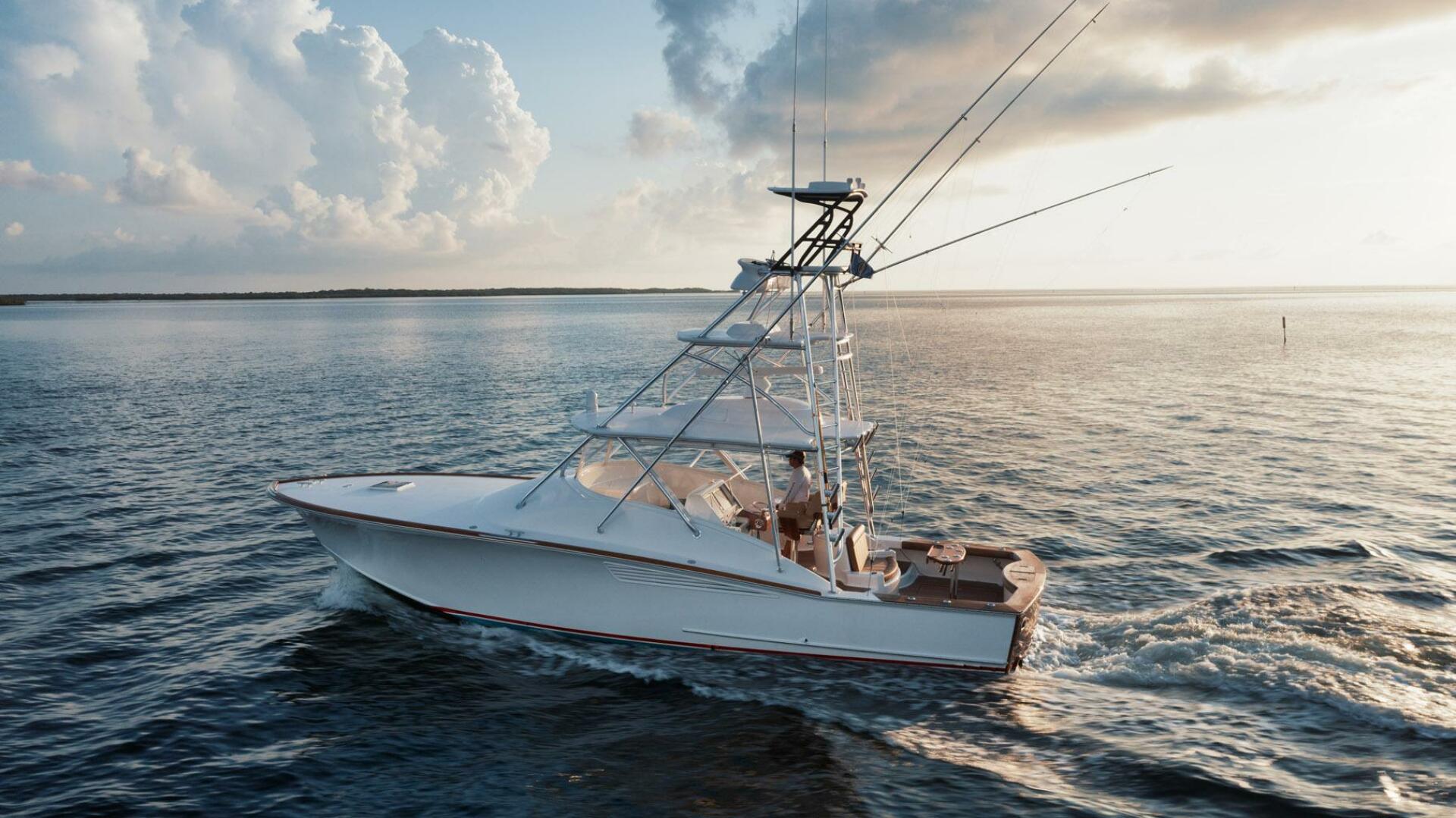 DOG HOUSE 40ft F amp S Yacht For Sale
