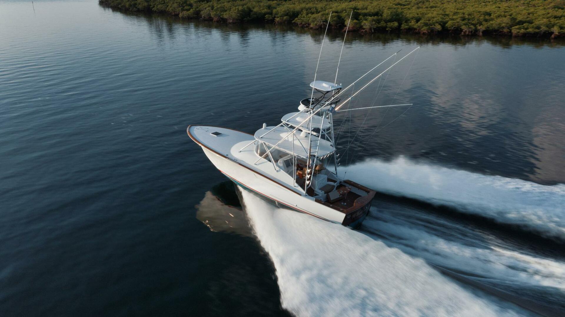 DOG HOUSE 40ft F amp S Yacht For Sale