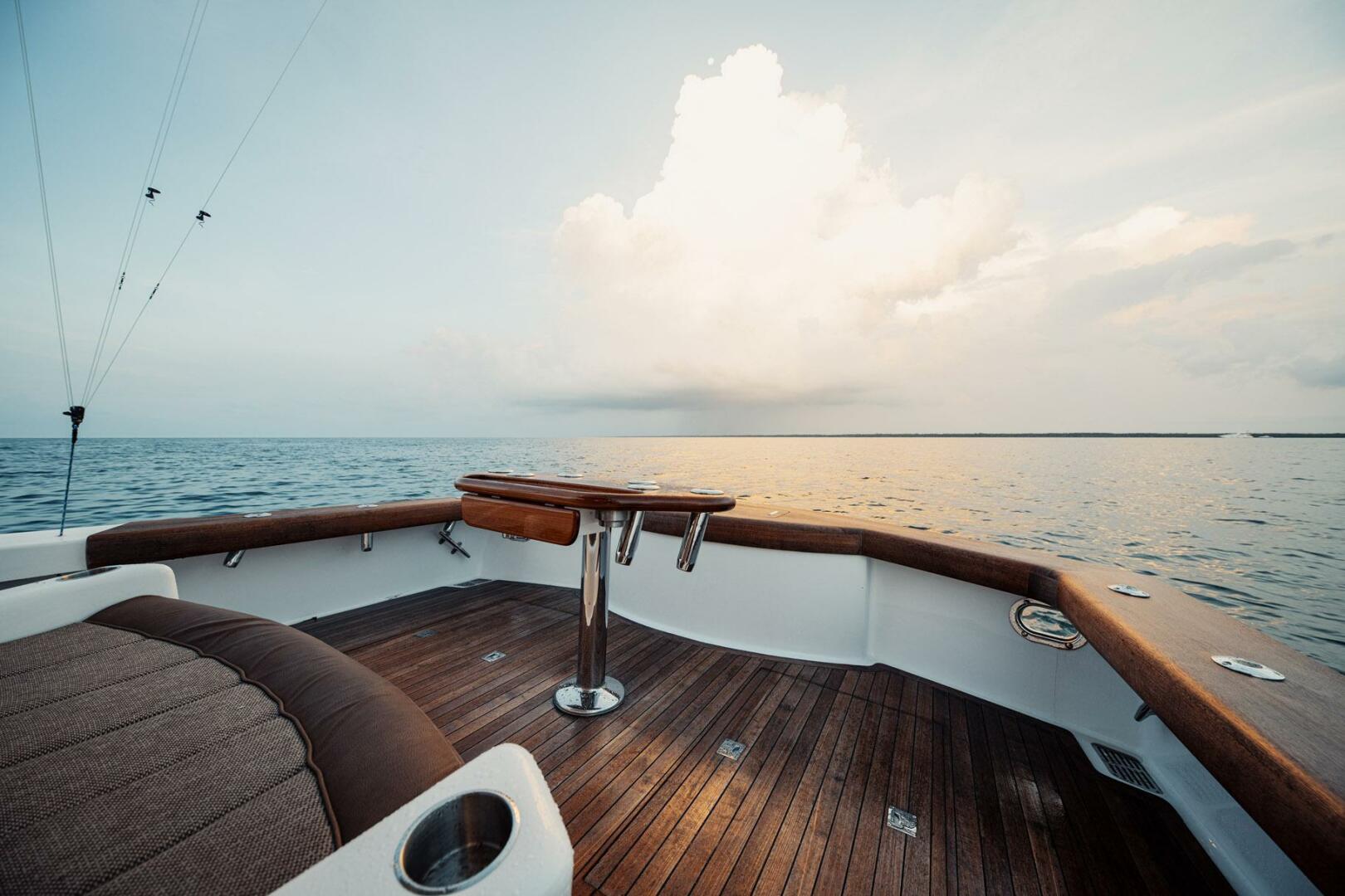 DOG HOUSE 40ft F amp S Yacht For Sale