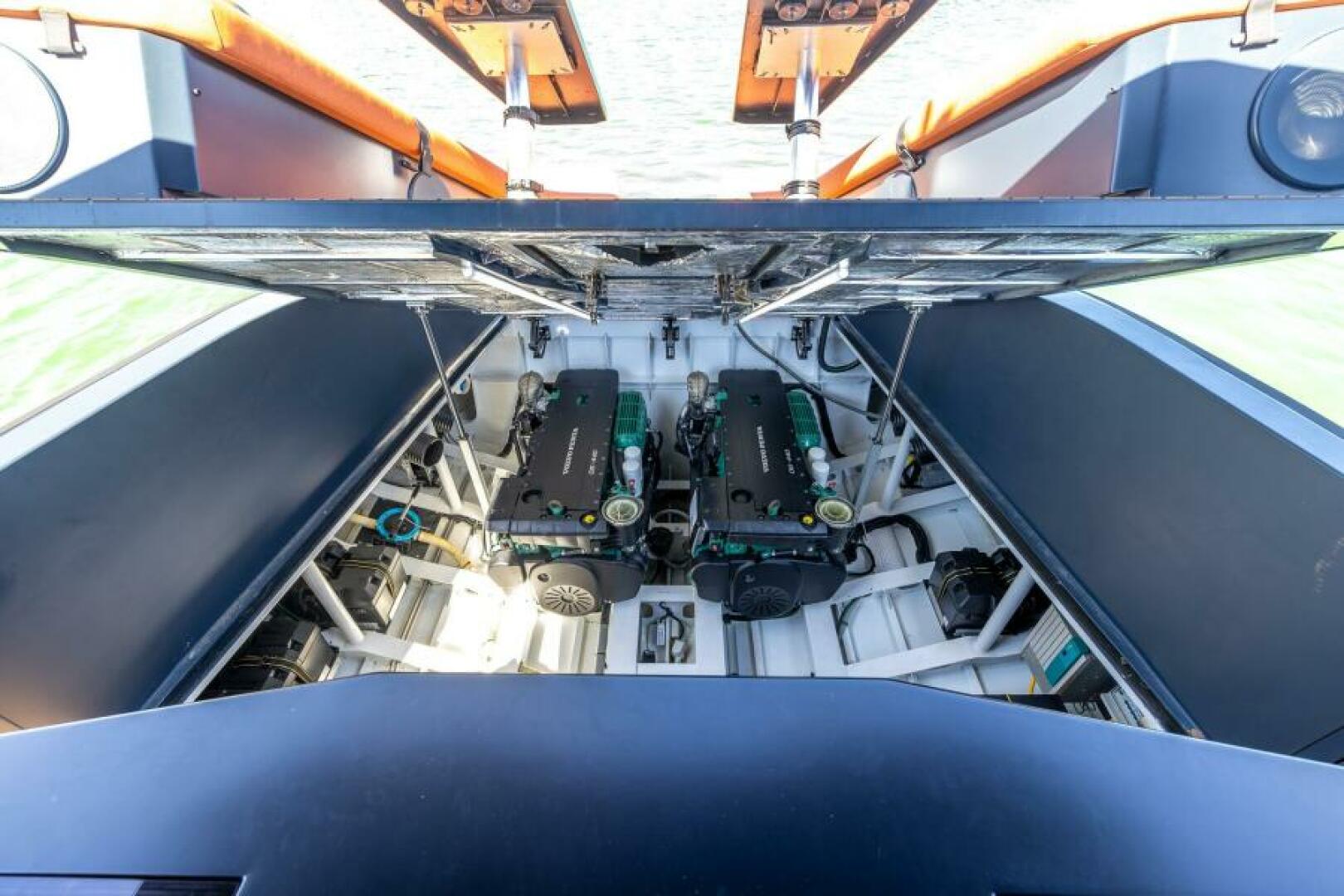 44ft Lekker Yacht For Sale