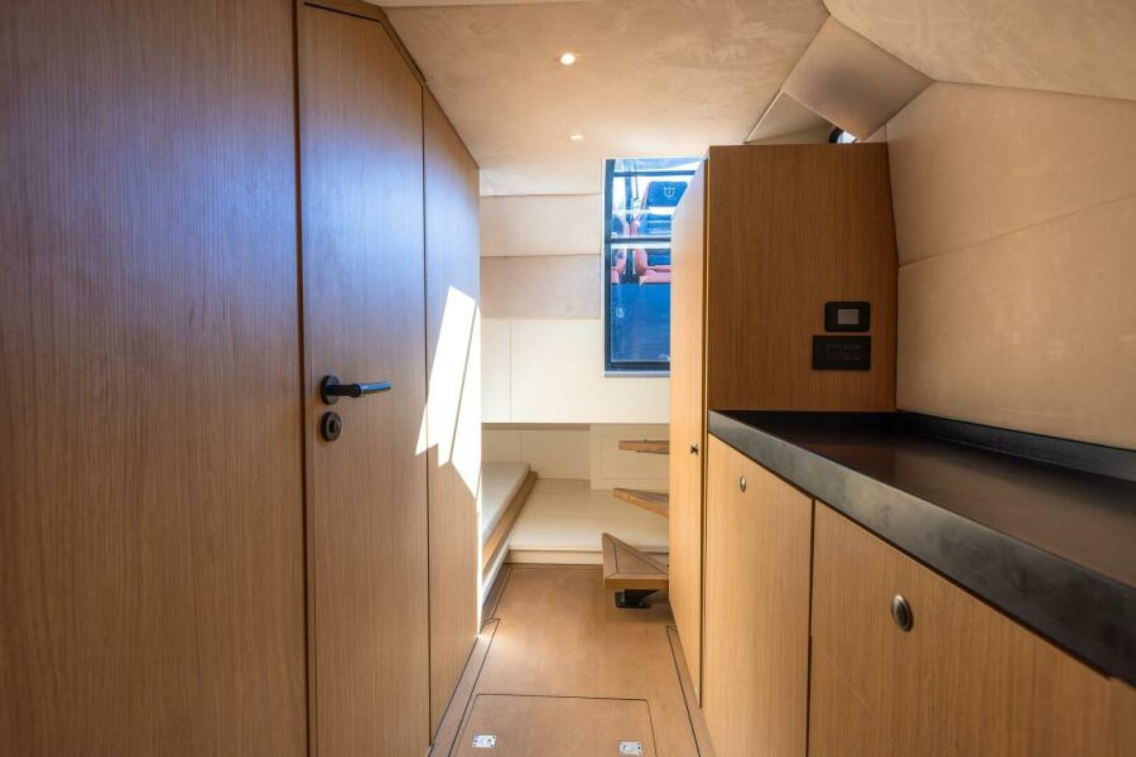 44ft Lekker Yacht For Sale