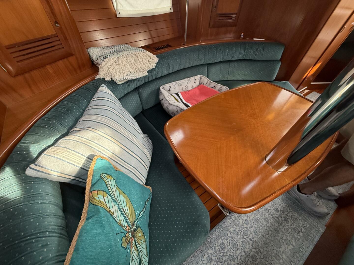 36ft Beneteau Yacht For Sale