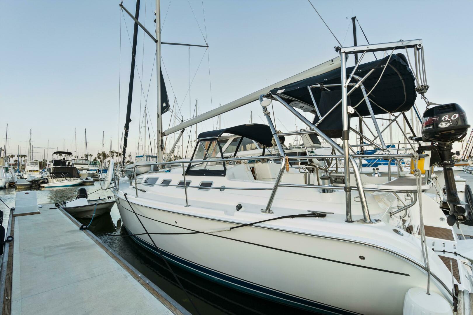 Plan Sea  38ft Hunter Yacht For Sale