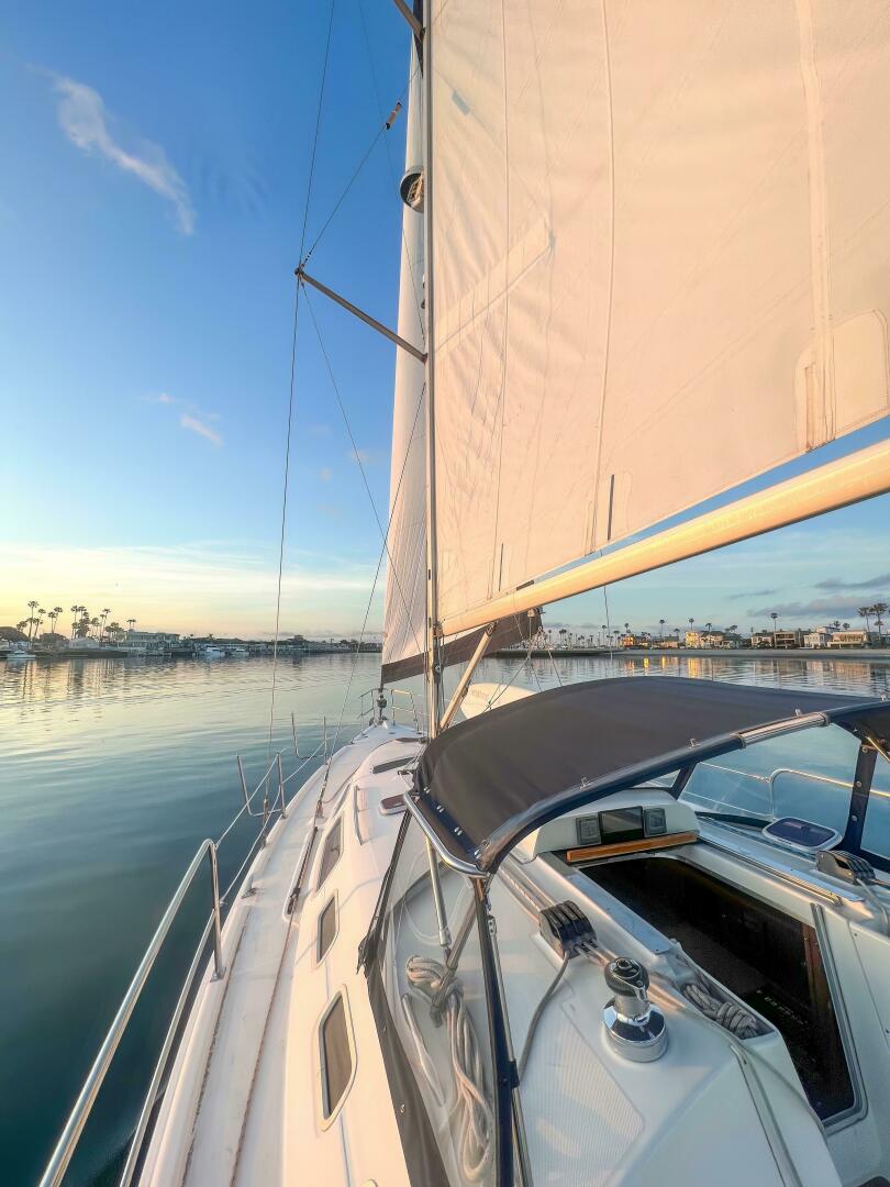 Plan Sea  38ft Hunter Yacht For Sale