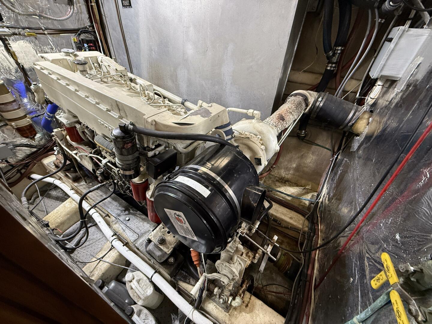 Qui Si Sana 52ft Jefferson Yacht For Sale