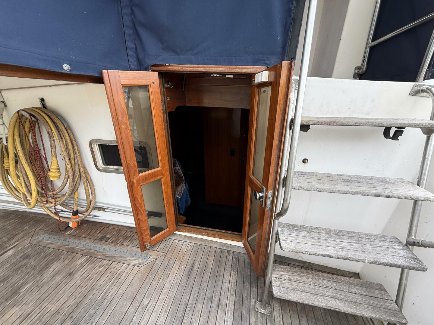 Qui Si Sana 52ft Jefferson Yacht For Sale