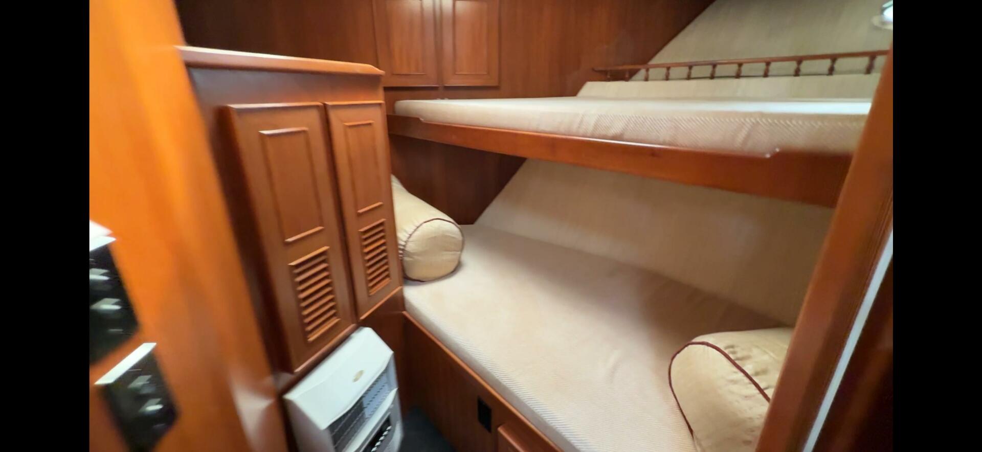 Qui Si Sana 52ft Jefferson Yacht For Sale