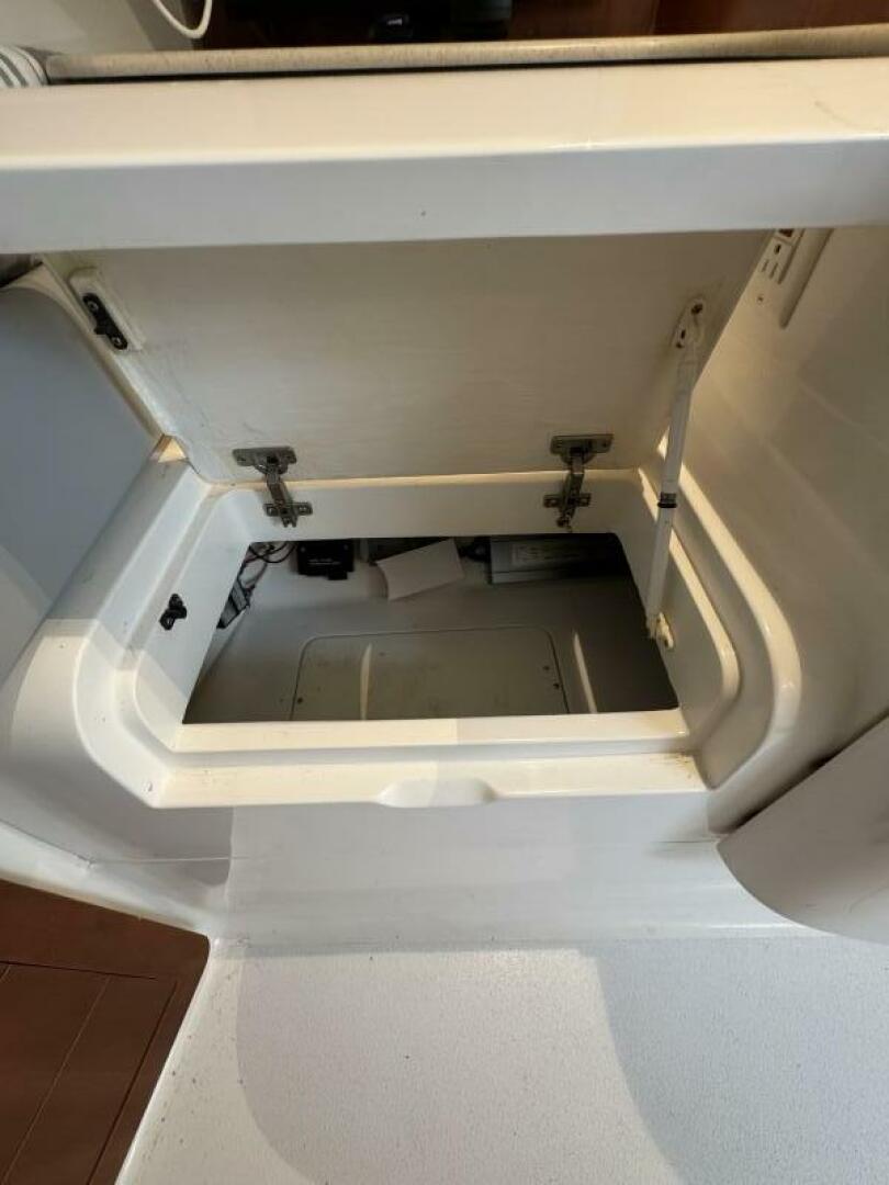 Knot Workin 37ft Intrepid Yacht For Sale