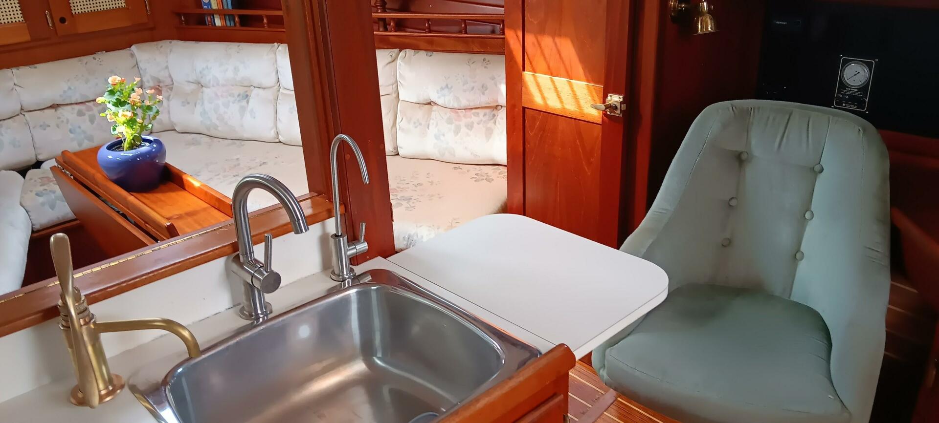 Rhythm 31ft Gozzard Yacht For Sale