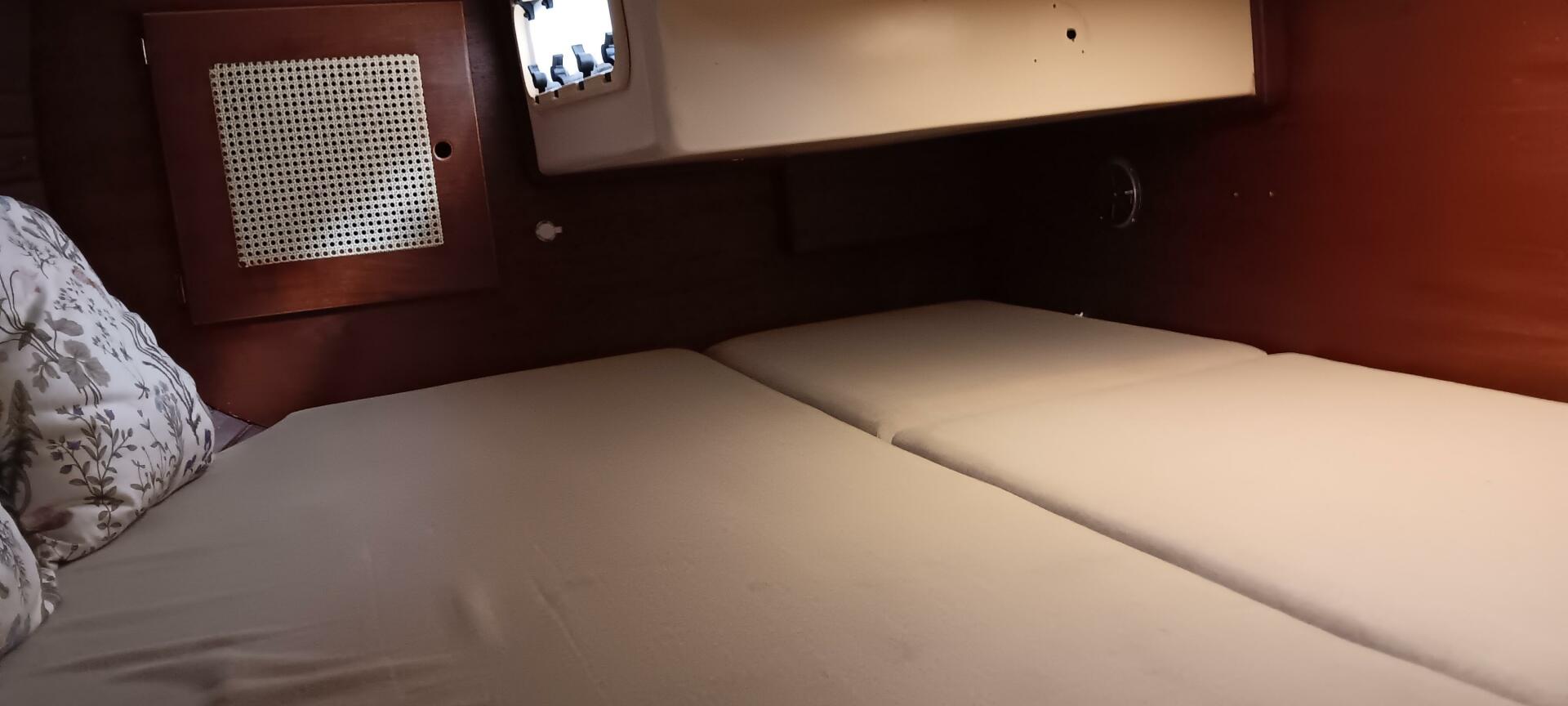 Rhythm 31ft Gozzard Yacht For Sale