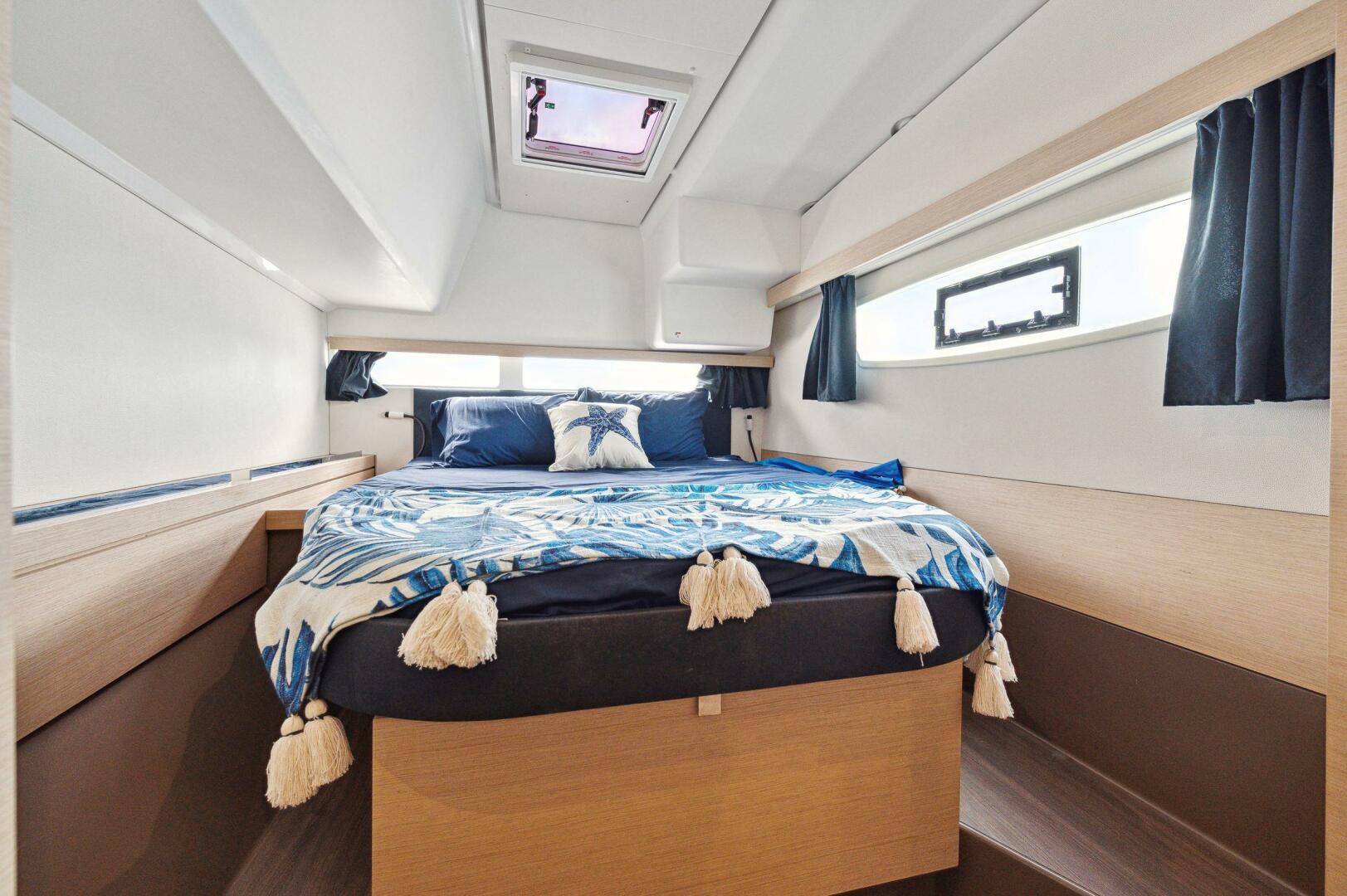 38ft Fountaine Pajot Yacht For Sale