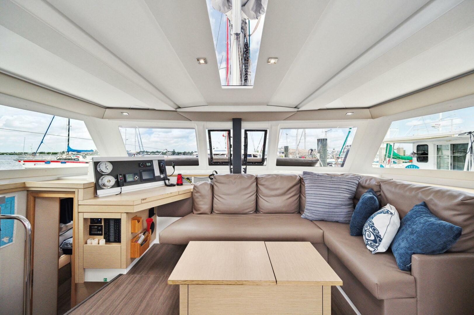 38ft Fountaine Pajot Yacht For Sale