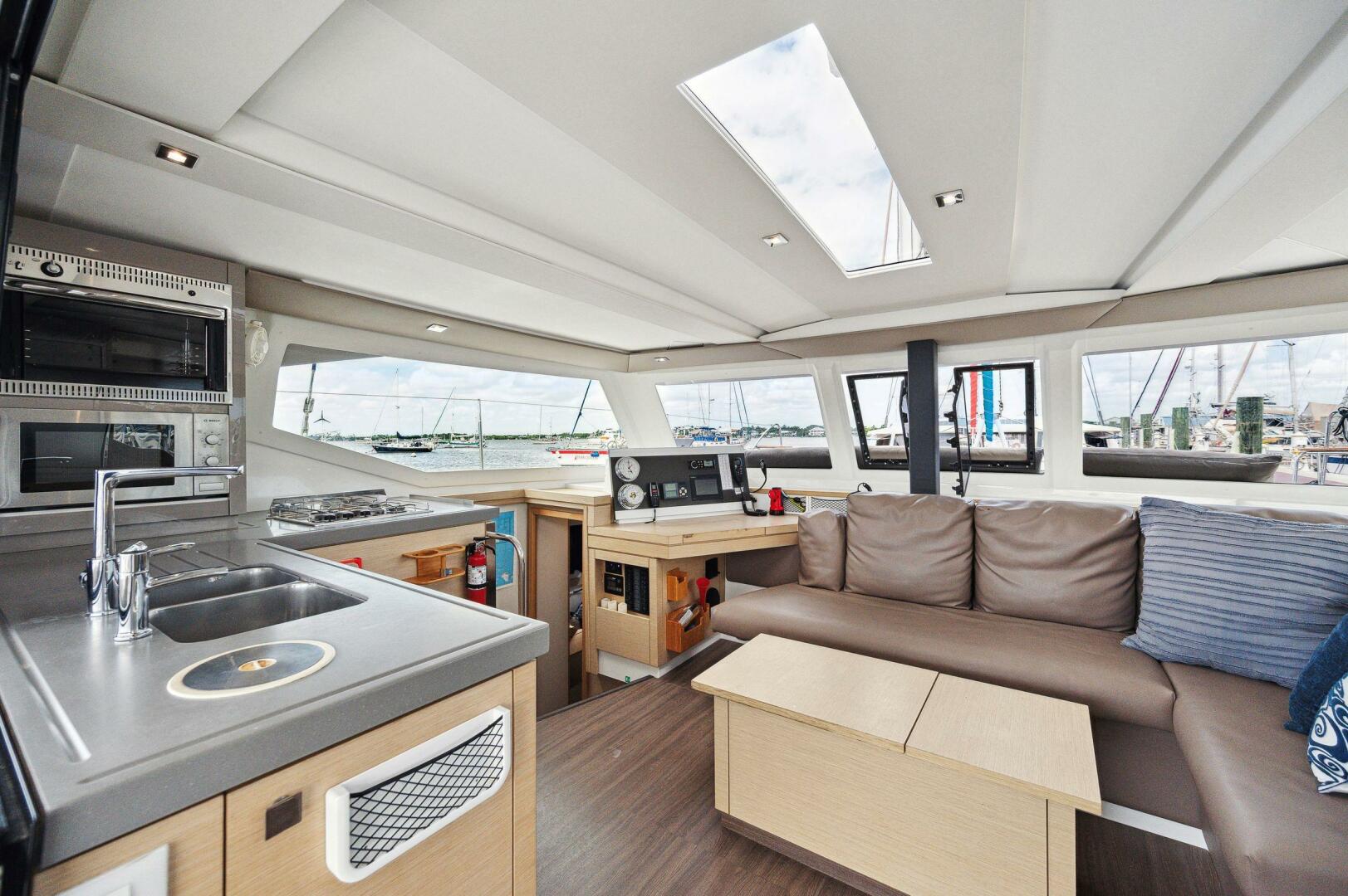 38ft Fountaine Pajot Yacht For Sale