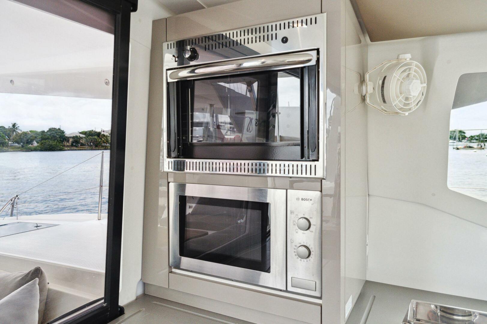 38ft Fountaine Pajot Yacht For Sale