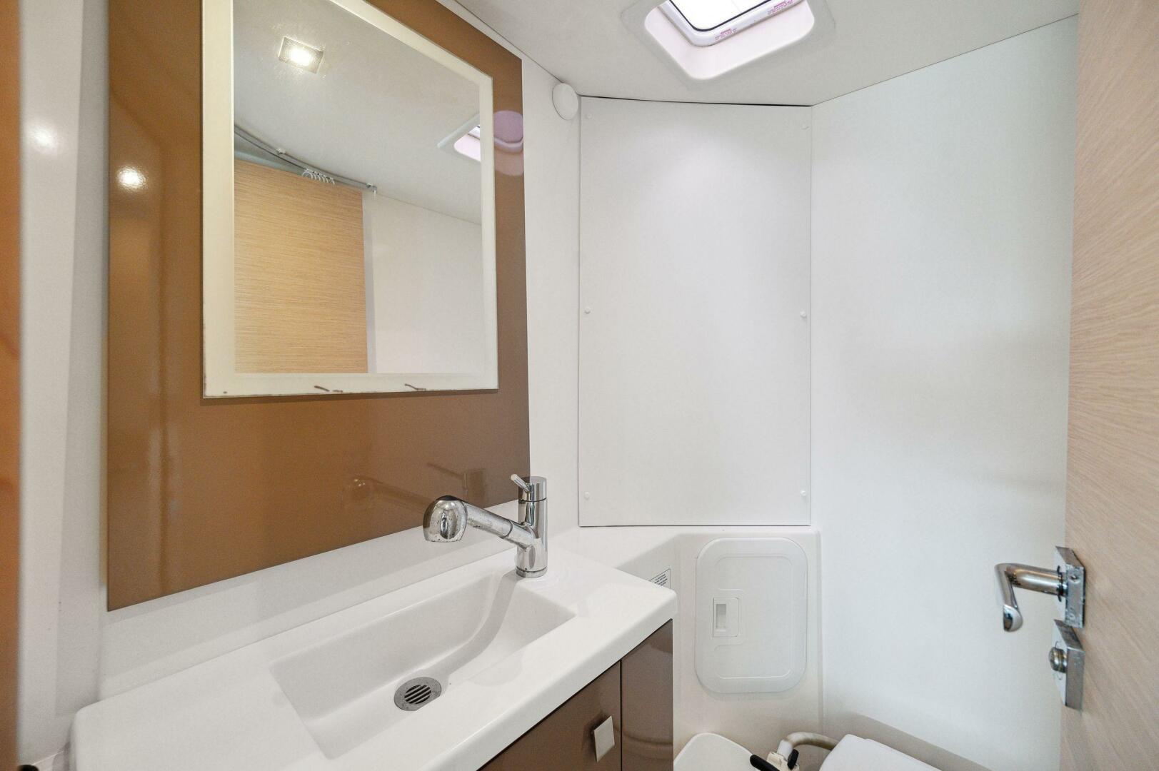 38ft Fountaine Pajot Yacht For Sale