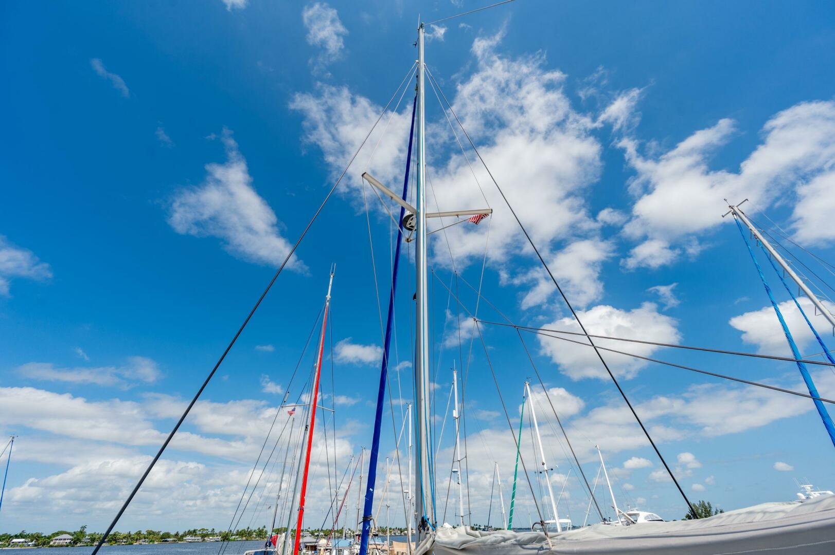 38ft Fountaine Pajot Yacht For Sale